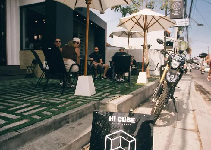 ホステル Hi Cube *